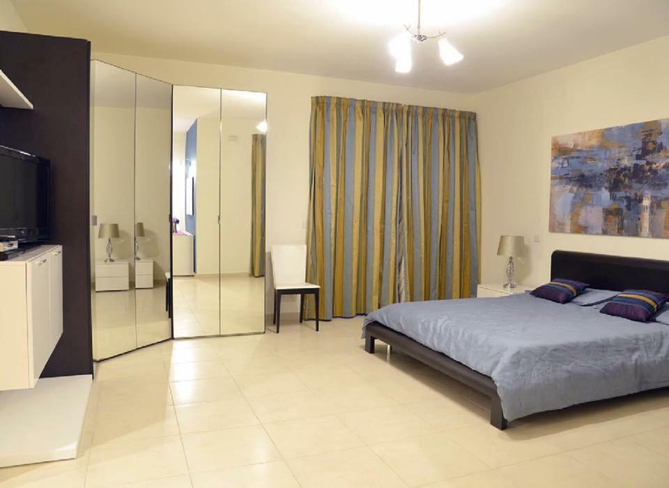 Tas-Sellum Residence Mellieħa Exteriör bild